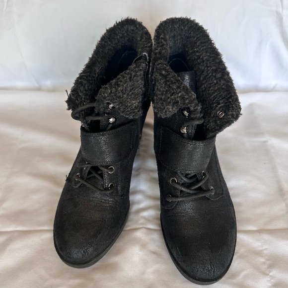 Simply Vera Black Wedge Booties, Women’s 8M - Picture 2 of 8